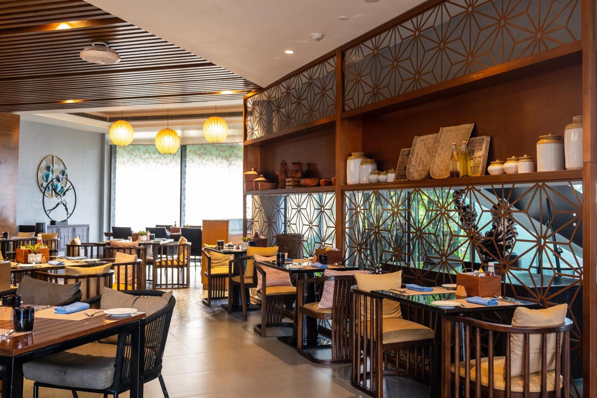 Doubletree By Hilton Goa - Panaji Hotell Exteriör bild